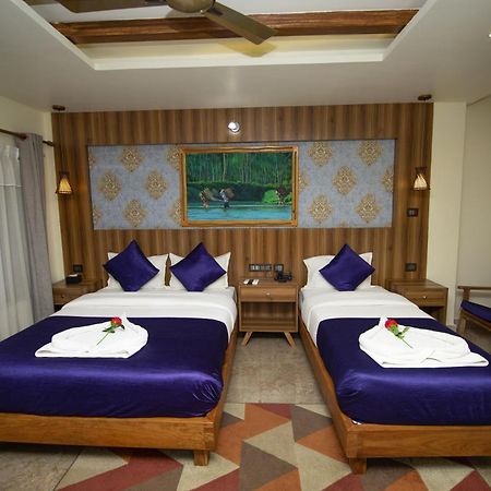 Kc'S Home Sauraha Exterior foto