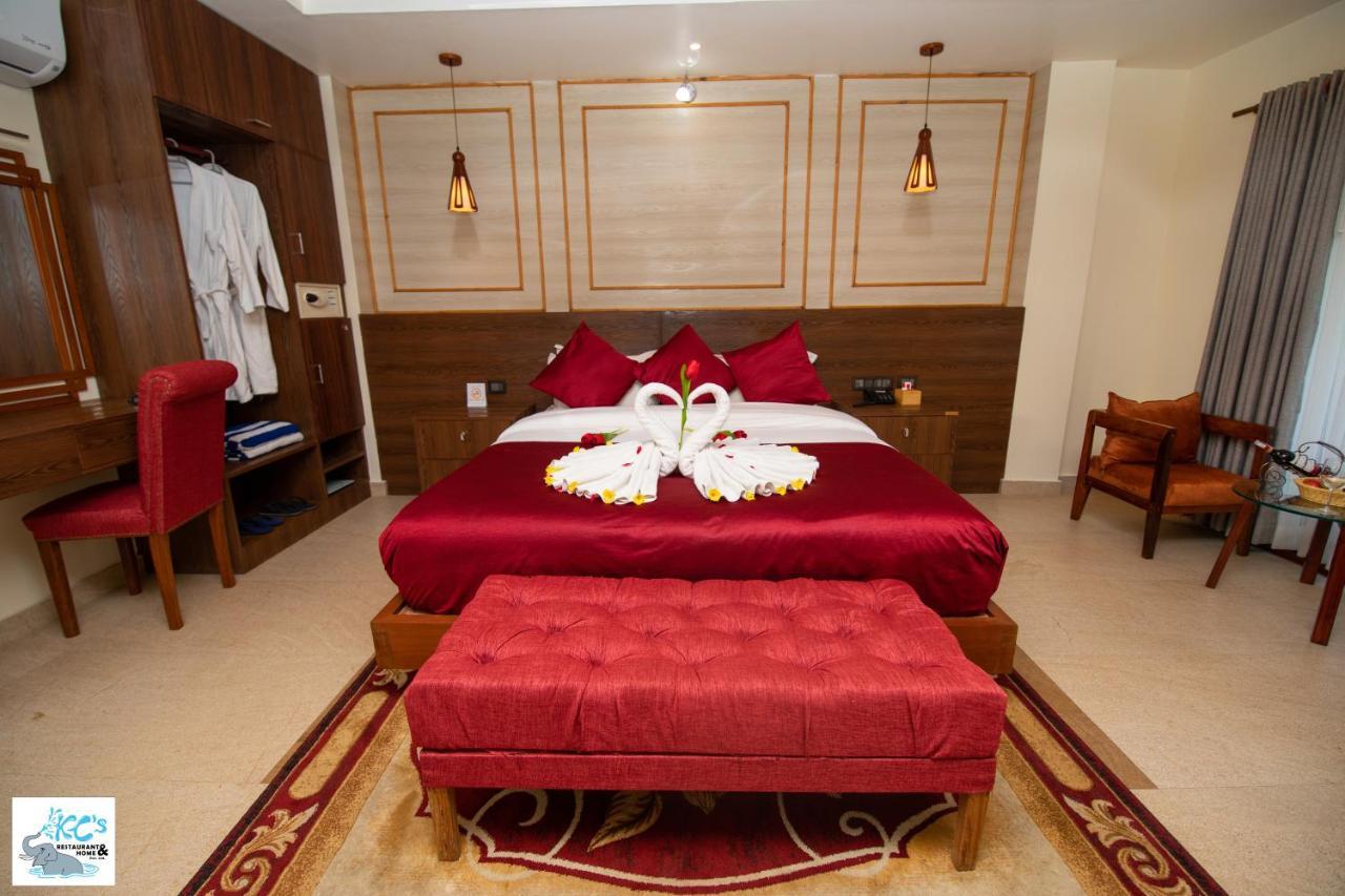 Kc'S Home Sauraha Exterior foto