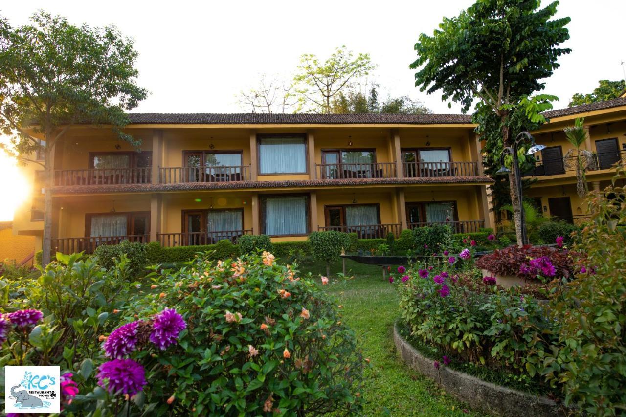 Kc'S Home Sauraha Exterior foto